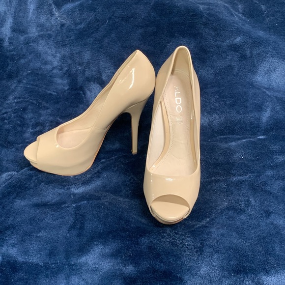 ALDO nude pumps - Picture 2 of 3